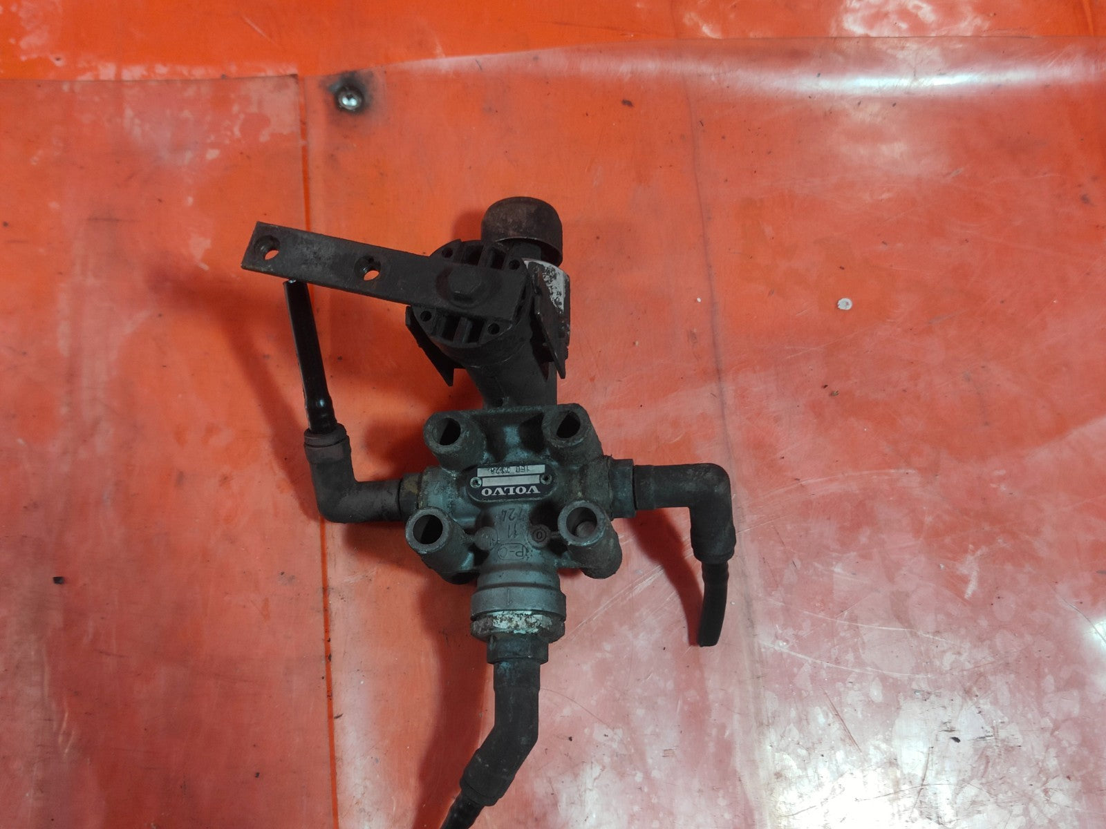 ✅2003 VOLVO FL AIR SUSPENSION VALVE 4640060000 + WARRANTY A324 - Image 9