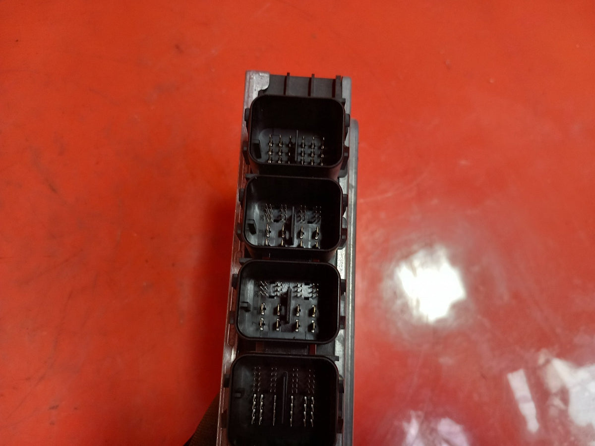 ebay-src:https://i.ebayimg.com/00/s/mtiwmfgxnjaw/z/wn0aaeswsunqguh5/$_57.jpg