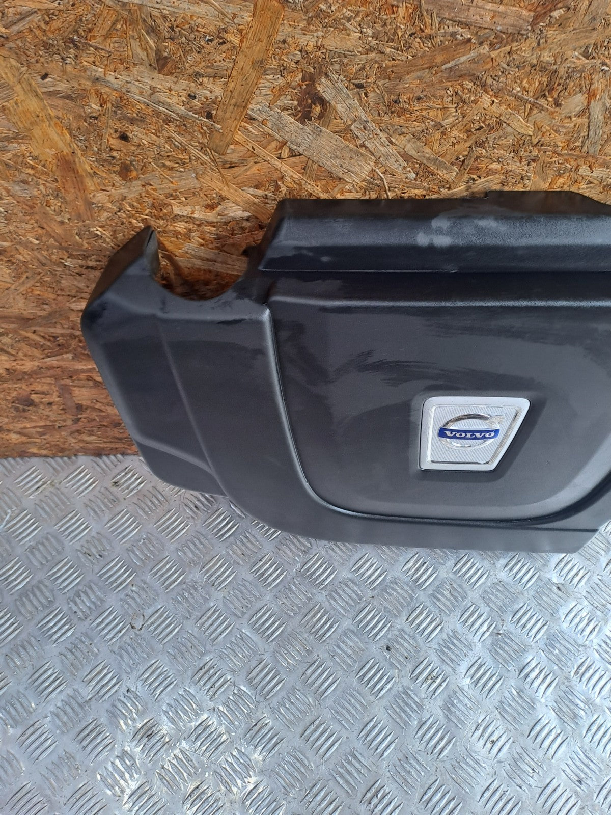 ✅2012 VOLVO XC60 MK1 ENGINE TOP COVER 31319191 + WARRANTY A289 - Image 4