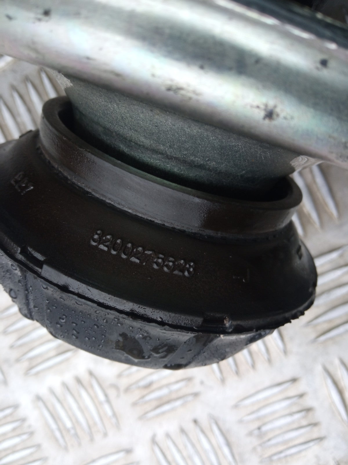 ✅Dacia Duster Journey 1.3 Petrol 2024 Front Left Suspension Leg Hub 8200275528 - Image 7