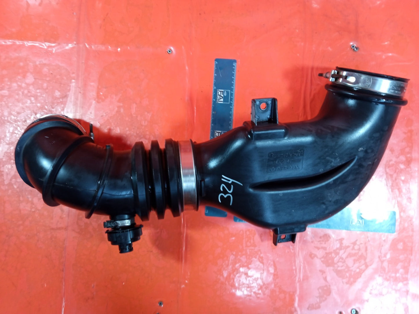 ✅Volvo FL 5.5 Diesel 2003 Air Intake Pipe 3181072 Warranty A324 - Image 3