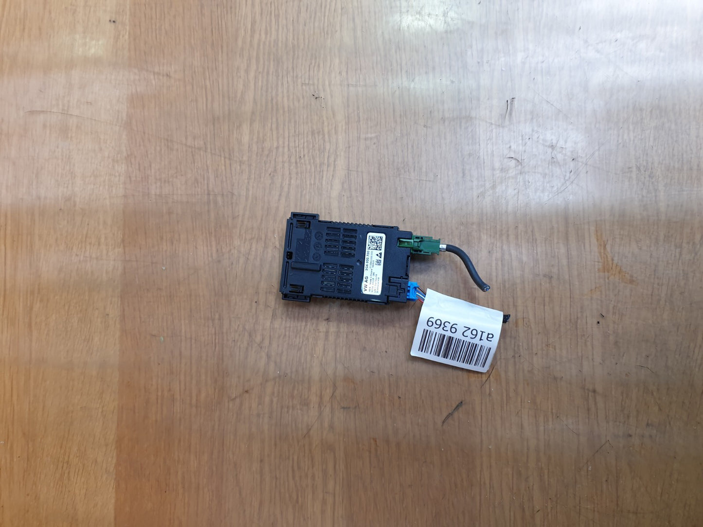 ✅2024 VW TAIGO R-LINE 1.0P DOUBLE USB PORT SOCKET CONNECTOR 2G6035700 + WARRANTY - Image 2