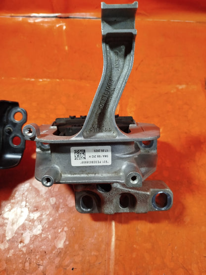 ✅2024 FORD TOURNEO CONNECT ENGINE MOUNT PAIR LEFT & RIGHT 5QA199555C 5WA199262H - Image 5