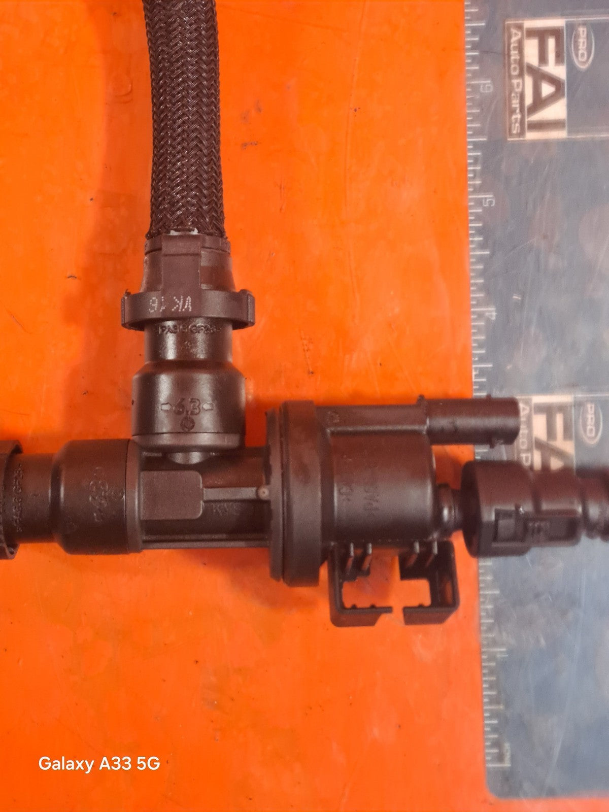 ✅BMW 218I SPORT F22 1.5 PETROL 2017 FUEL TANK BREATHER VALVE HOSE 7645860 A306 - Image 11