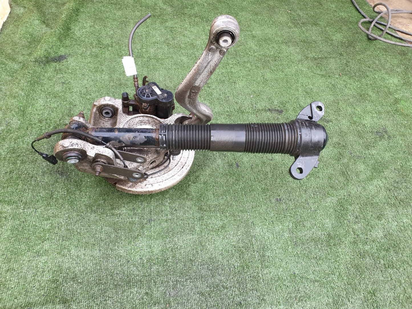 ✅Land Rover Discovery Sport 2016 Rear Left Suspension Leg Hub GK72-18A145 A111 - Image 11