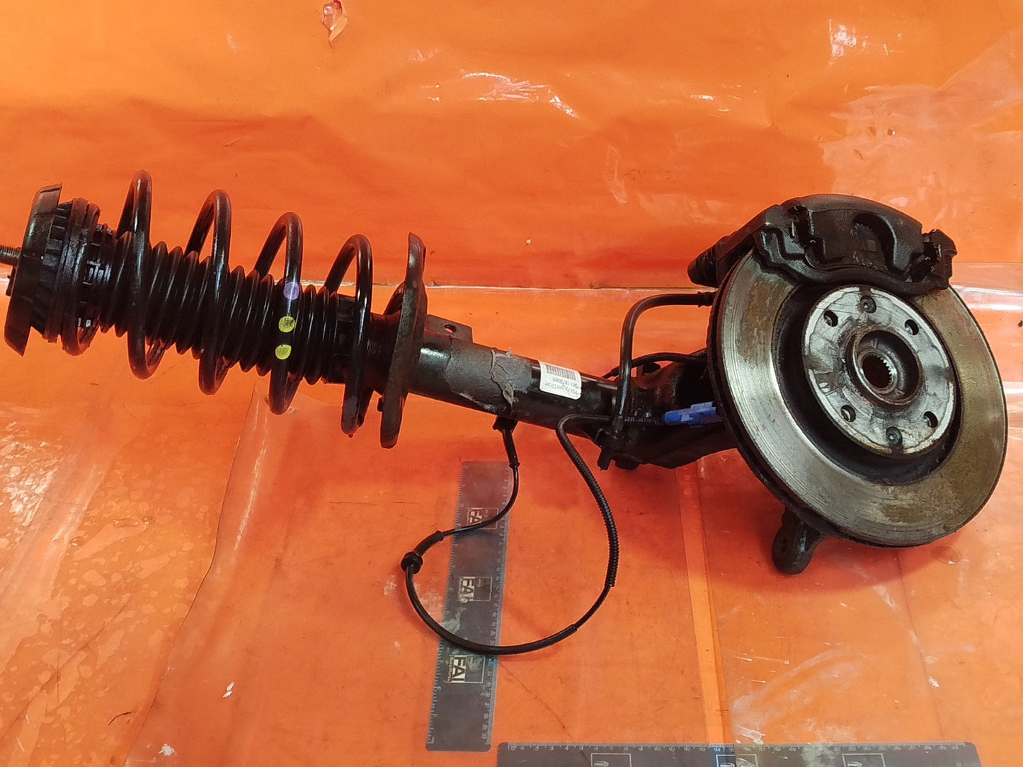 ✅CITROEN C4 CACTUS 1.6D 2015 FRONT RIGHT SUSPENSION LEG HUB 9811879080 A327 - Image 1