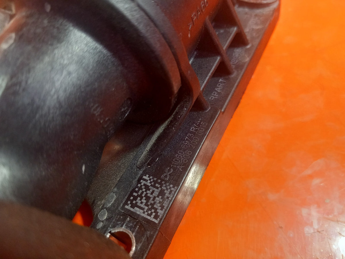 ebay-src:https://i.ebayimg.com/00/s/mtiwmfgxnjaw/z/yeuaaeswnv5qs4ae/$_57.jpg