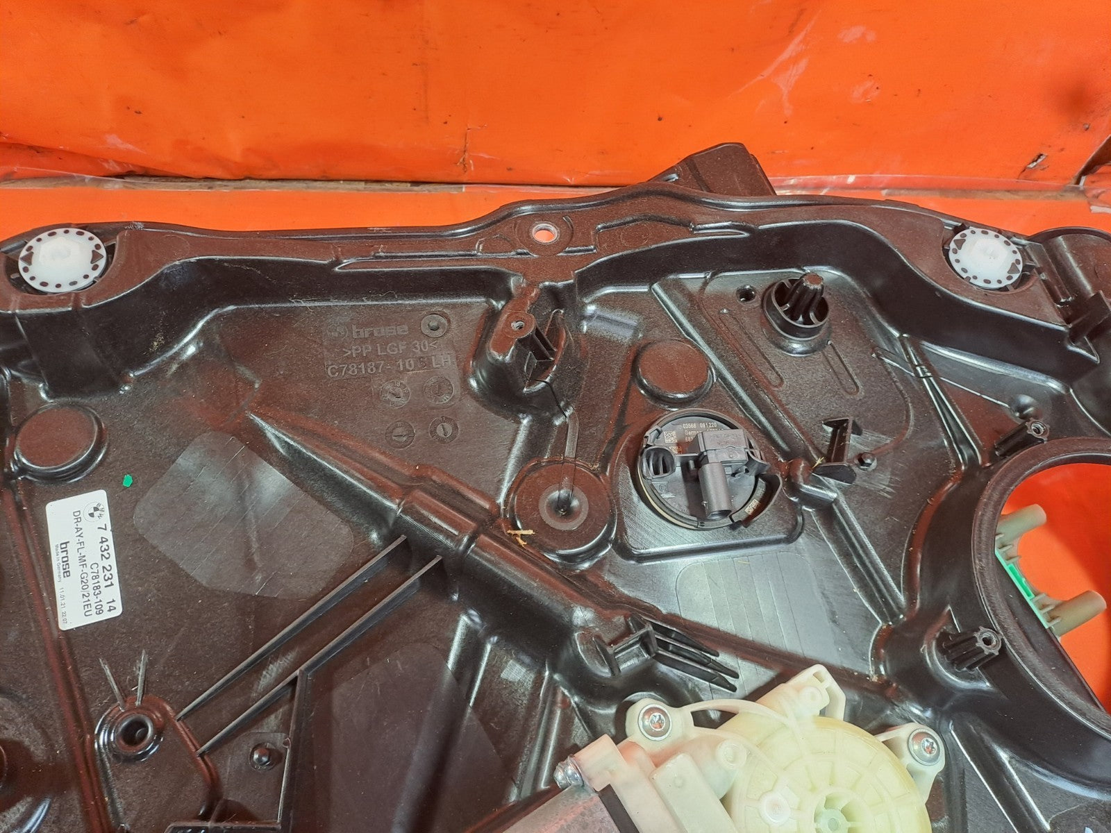 ebay-src:https://i.ebayimg.com/00/s/mtiwmfgxnjaw/z/1v0aaeswqzvqbczl/$_57.jpg
