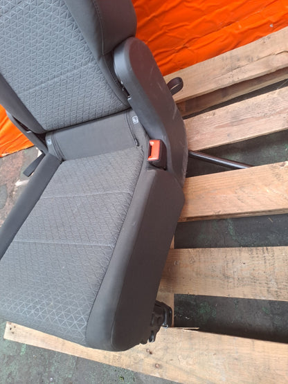 ✅Ford Grand Tourneo VW Caddy 1.5 Diesel 2024 Rear 2nd Row Right Seat Warranty - Image 7