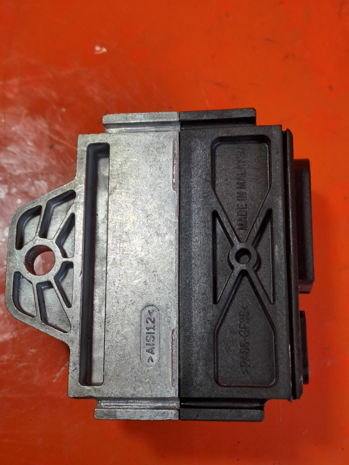 ebay-src:https://i.ebayimg.com/00/s/mtywmfgxmjaw/z/p4saaeswrv1phdaw/$_57.jpg