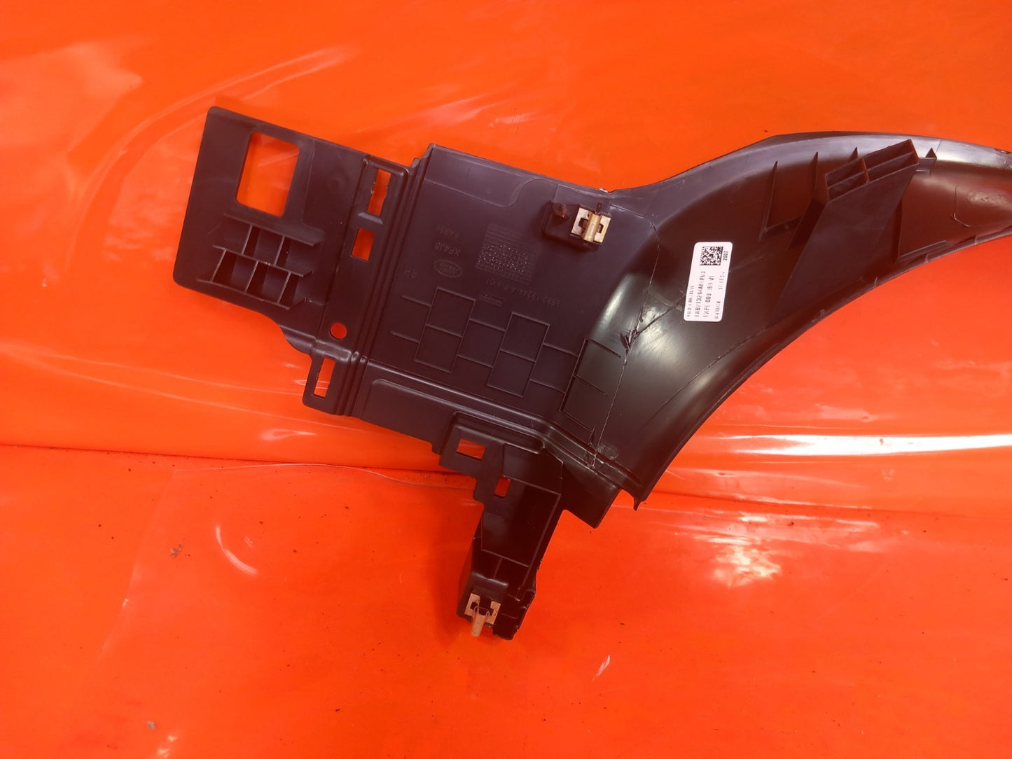 Land Rover Defender L663 3.0 Diesel 2025 Rear Right Door Step Trim L8B213244A - Image 8