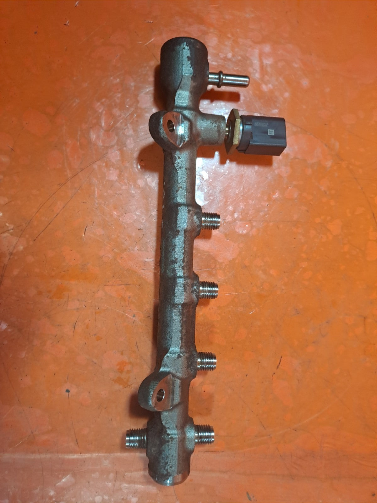 ebay-src:https://i.ebayimg.com/00/s/mtywmfgxmjaw/z/muiaaeswlyjpr-7a/$_57.jpg