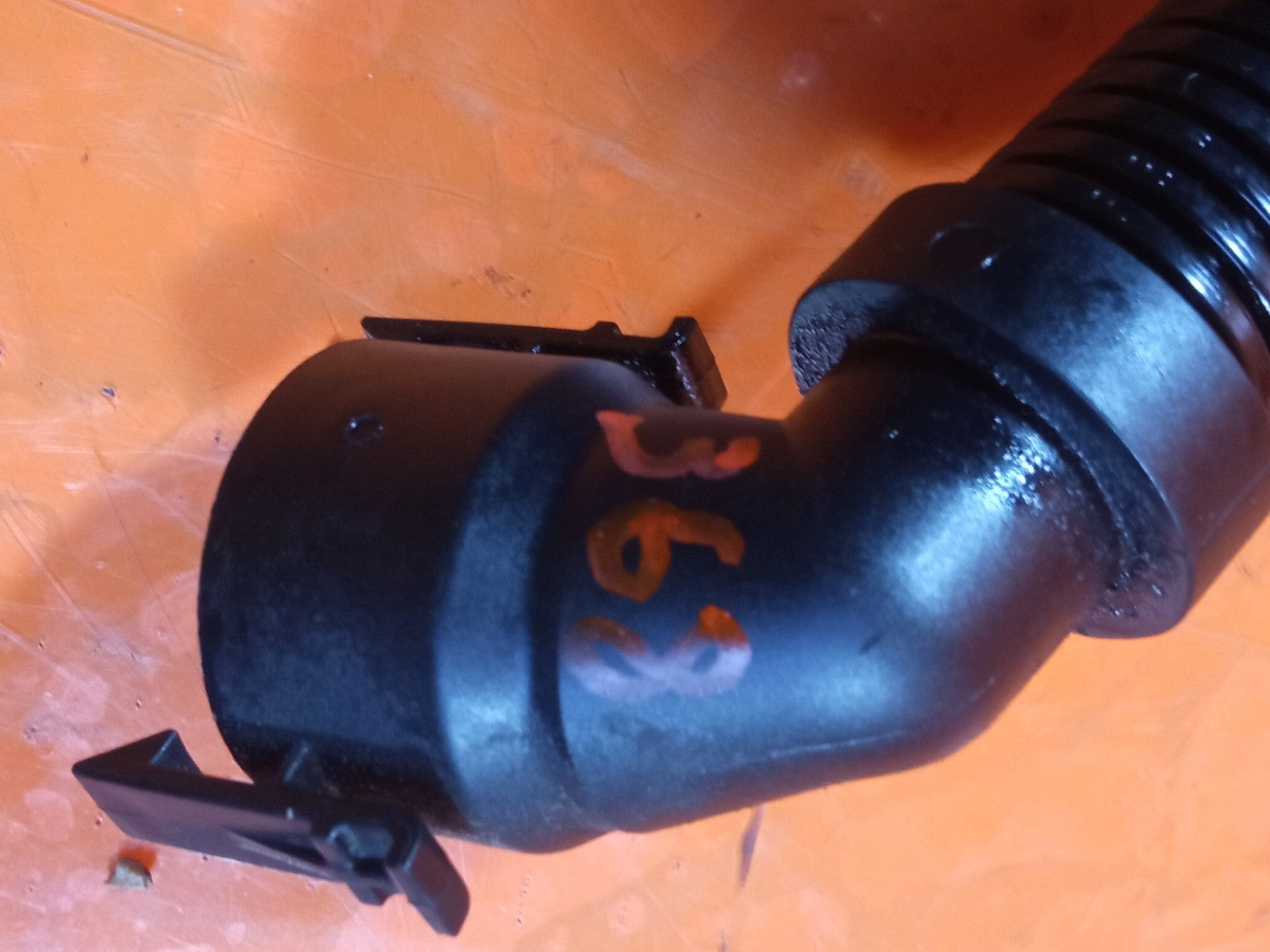 ✅BMW 420D F33 2.0 Diesel 2016 Air Intake Breather Pipe 586509 Warranty A368 - Image 8