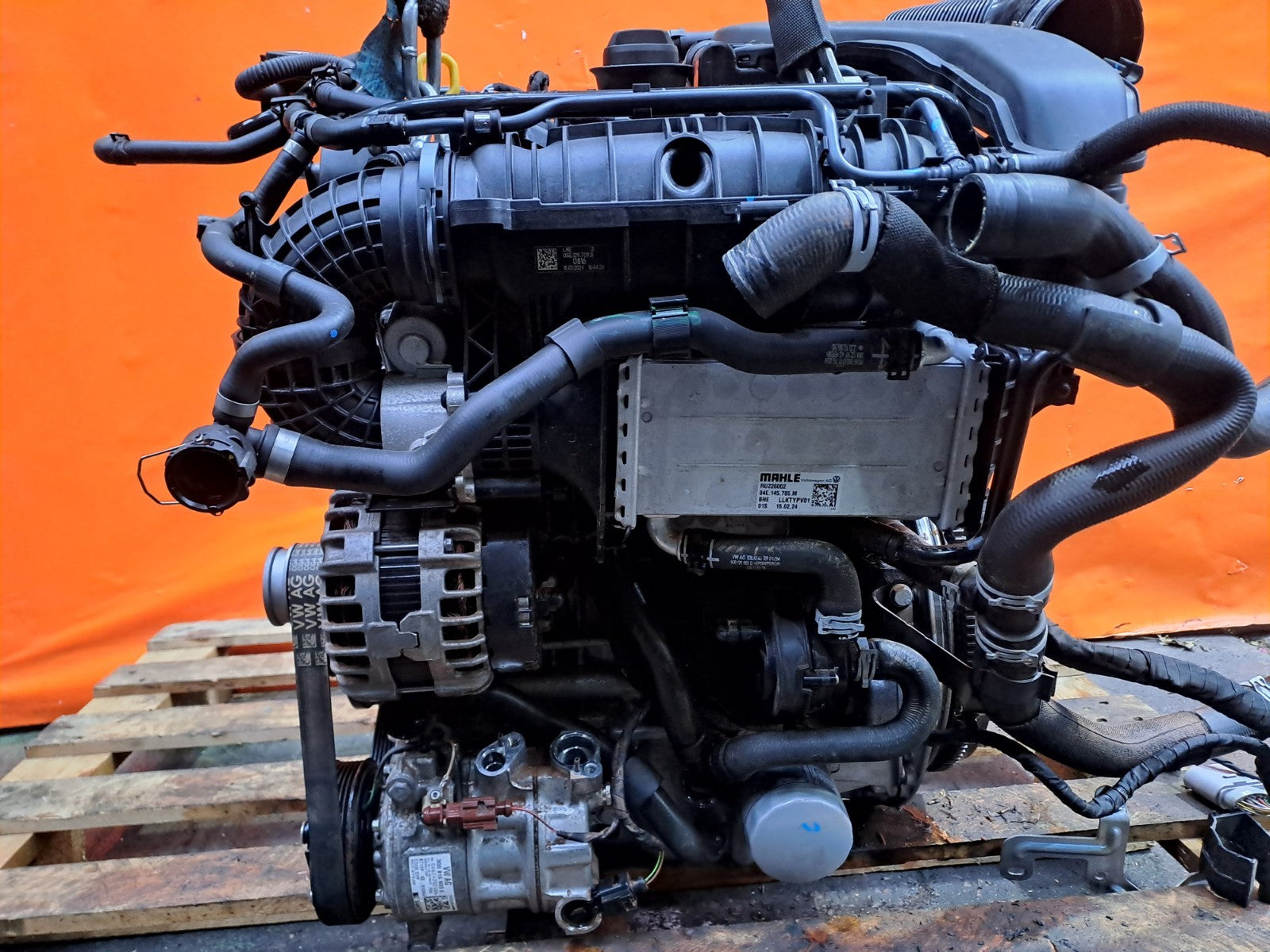 ebay-src:https://i.ebayimg.com/00/s/mtiwmfgxnjaw/z/jkoaaeswuarpib8q/$_57.jpg