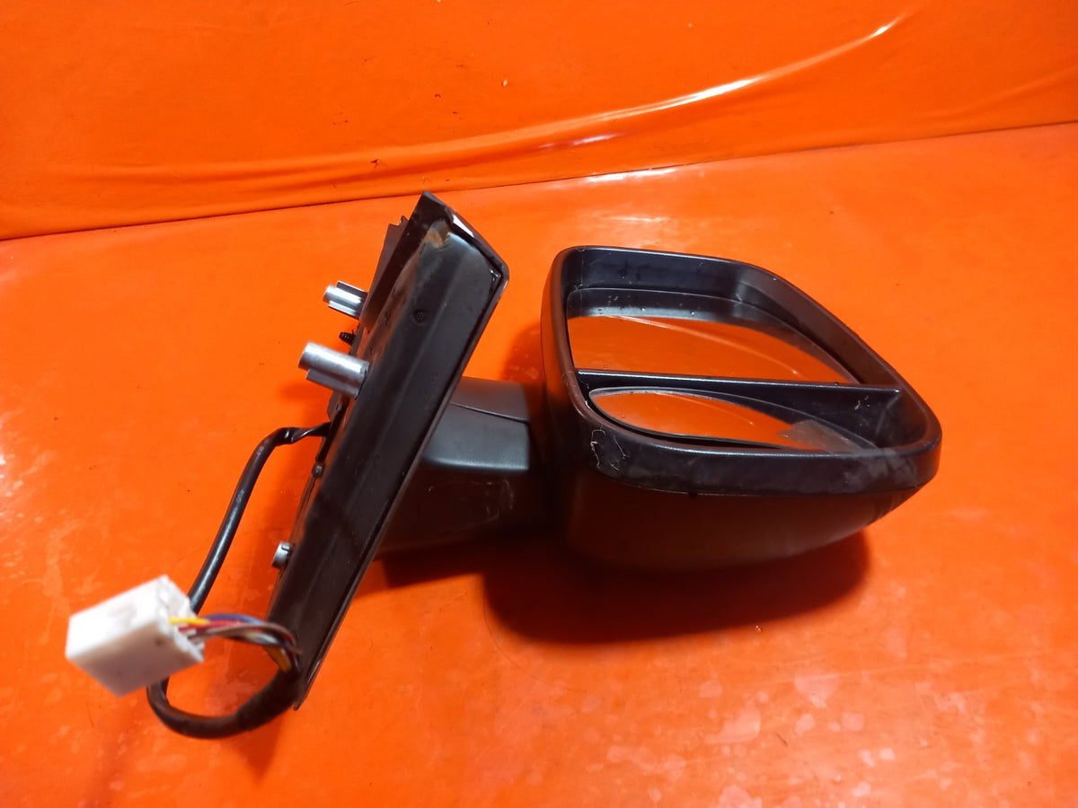 2023 Maxus Deliver 9 Front Right Wing Mirror Black 6 Pin Warranty A425 - Image 7