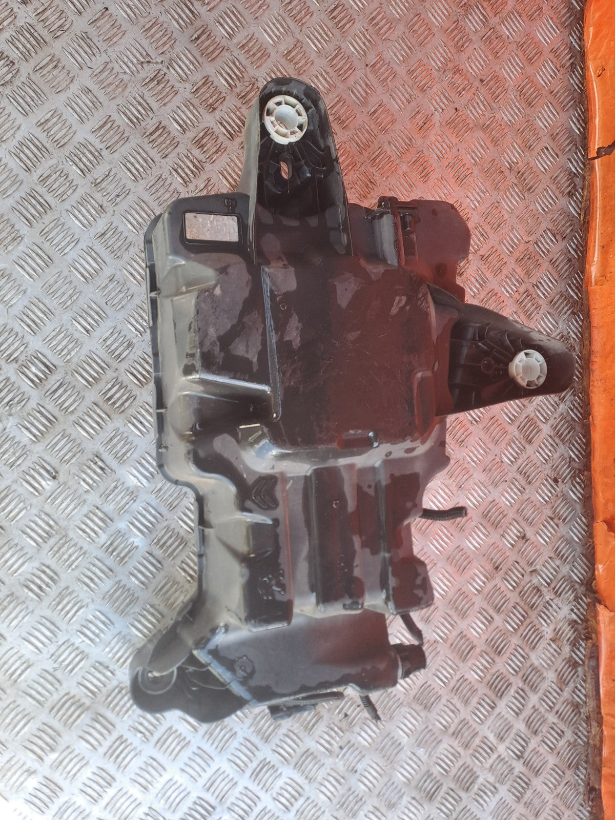 ebay-src:https://i.ebayimg.com/00/s/mtywmfgxmjaw/z/myoaaeswimdqxepb/$_57.jpg