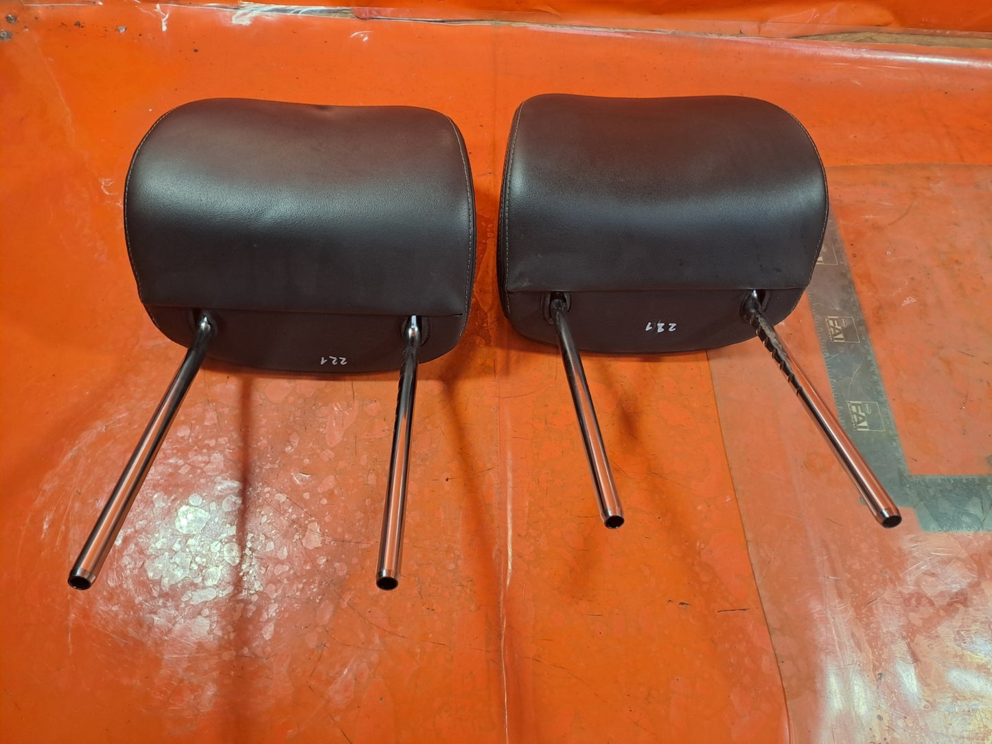✅2015 SSANGYONG TIVOLI ELX FRONT LEFT & RIGHT HEADREST PAIR + WARRANTY A221 - Image 2