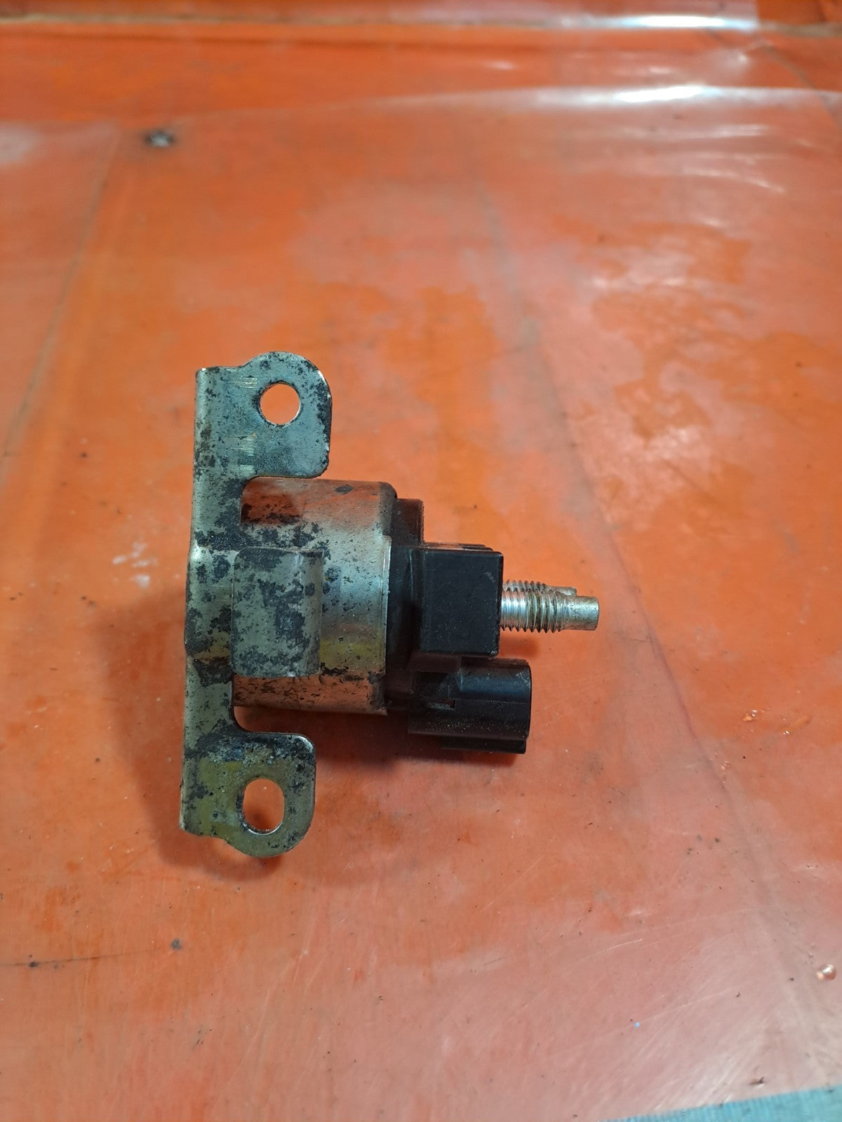 ebay-src:https://i.ebayimg.com/00/s/mtywmfgxmjaw/z/jkqaaeswqirppby2/$_57.jpg