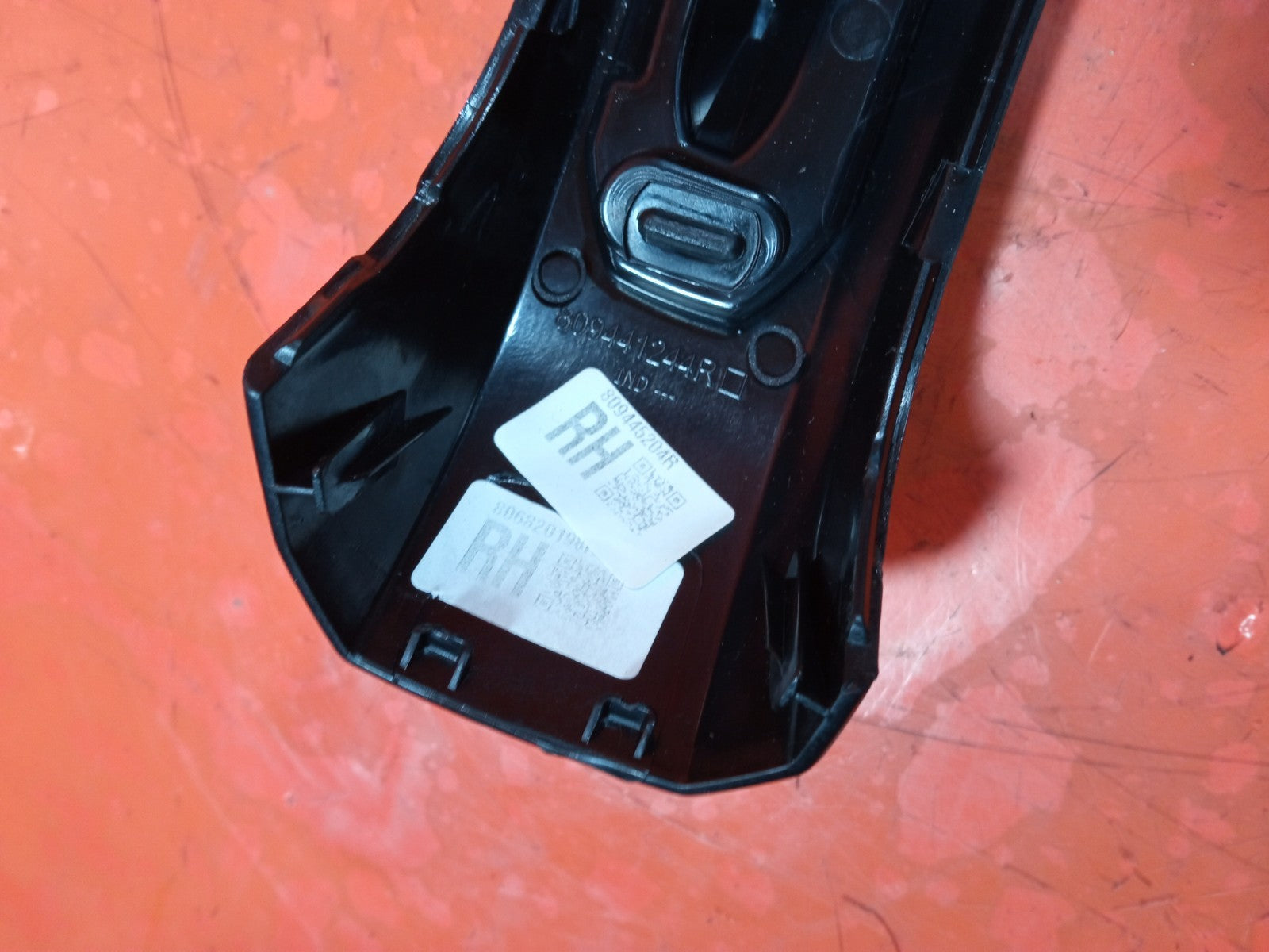 ✅Dacia Duster Journey 1.3 Petrol 2024 Front Door Trims 809451347R 809459973R - Image 9
