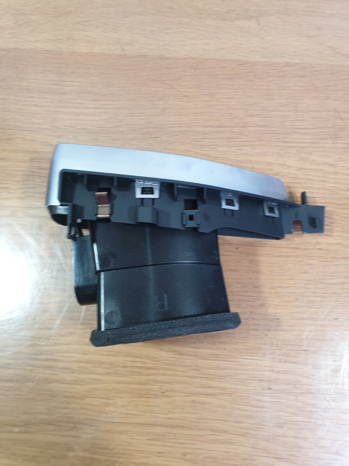 ebay-src:https://i.ebayimg.com/00/s/mtywmfgxmjaw/z/7xeaaoswqr1myf90/$_57.jpg