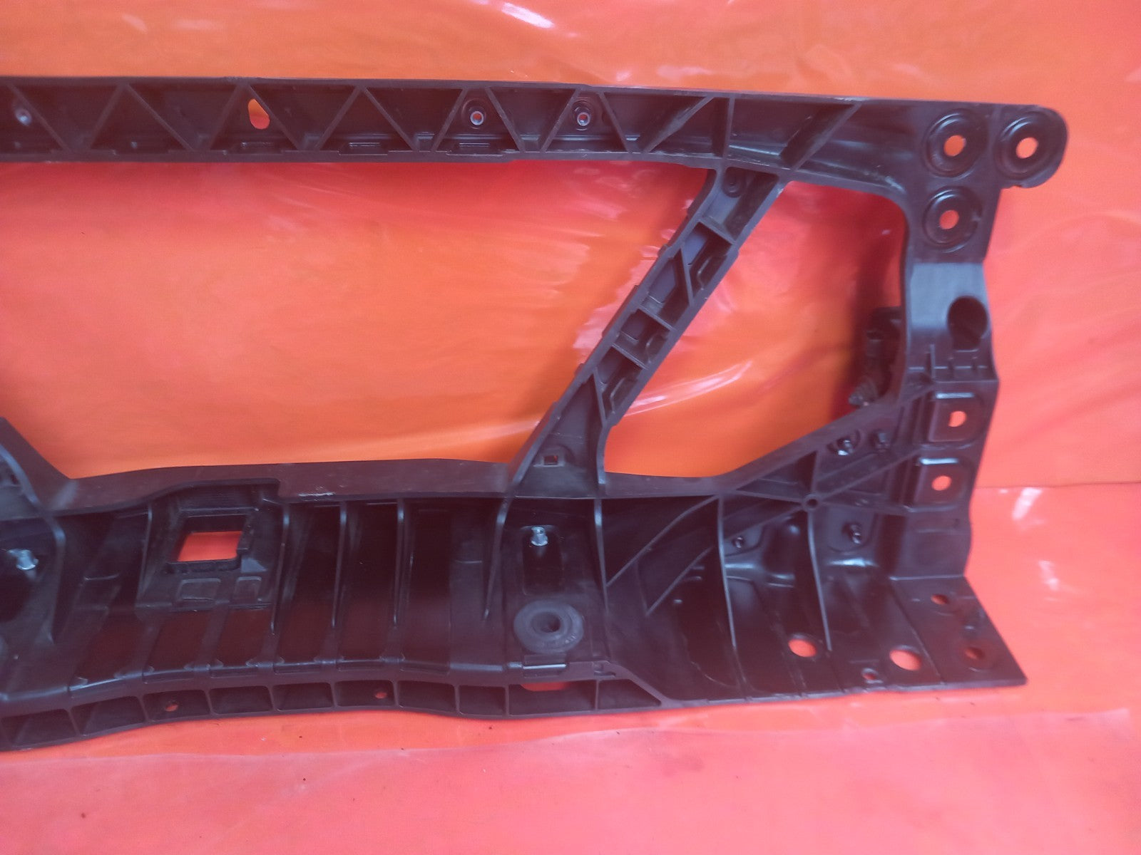 2025 Land Rover Defender L663 Front Radiator Slam Panel L8B2-16E144-A A396 - Image 11