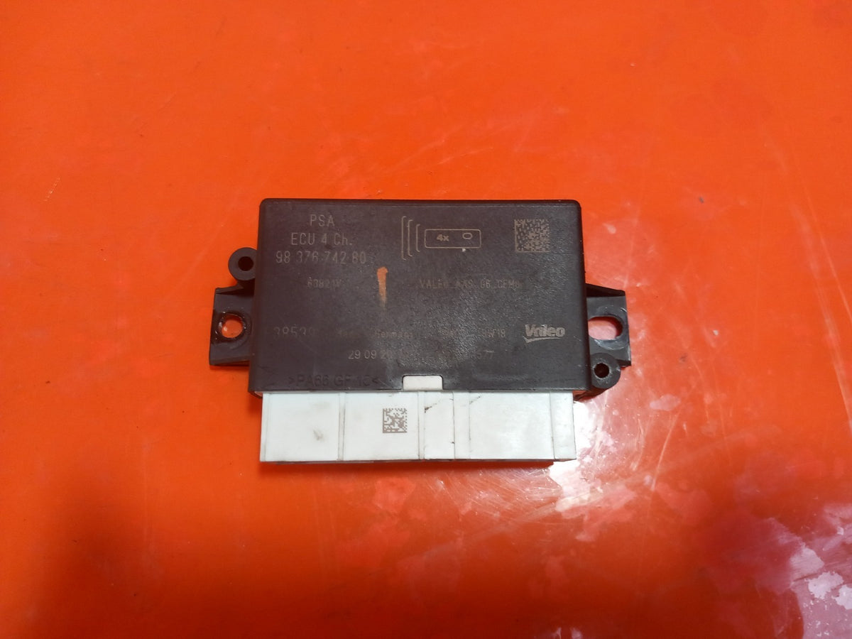 Vauxhall Combo MK4 1.5 Diesel 2020 Parking Assist Control Module 9837674280 A414 - Image 2