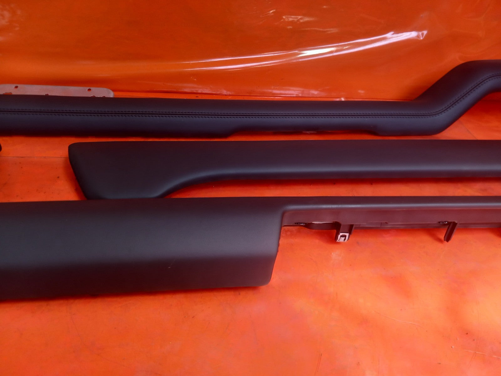 Land Rover Defender L663 3.0 Diesel 2025 Interior Trims L8B227407BC8PVJ Warranty - Image 7