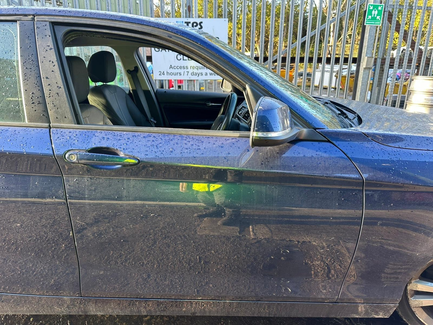 ✅2015 BMW 1 SERIES SPORT F20 FRONT RIGHT DOOR W/O MIRROR BLUE (A76) + WARRANTY - Image 1