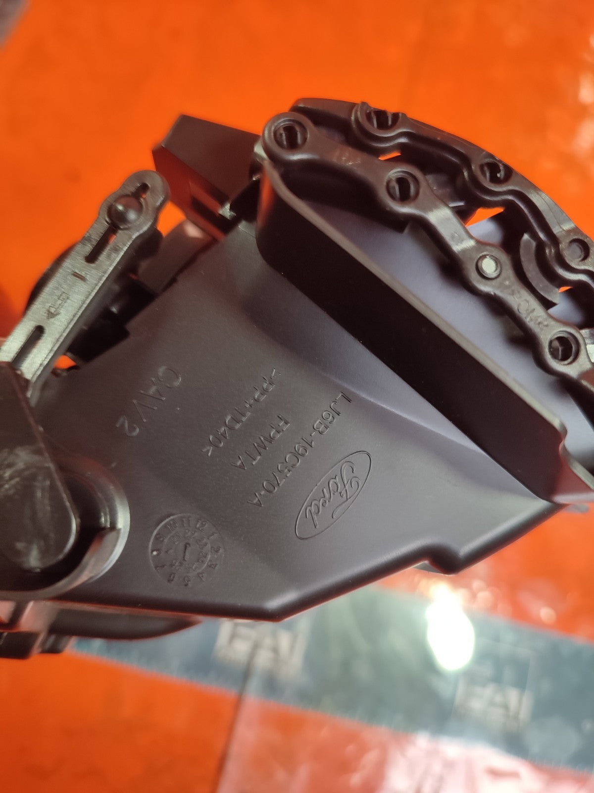 ✅FORD KUGA St-LINE 1.5 PETROL 2024 REAR CENTRE AIR VENT LJ6B19C570A Warranty - Image 6