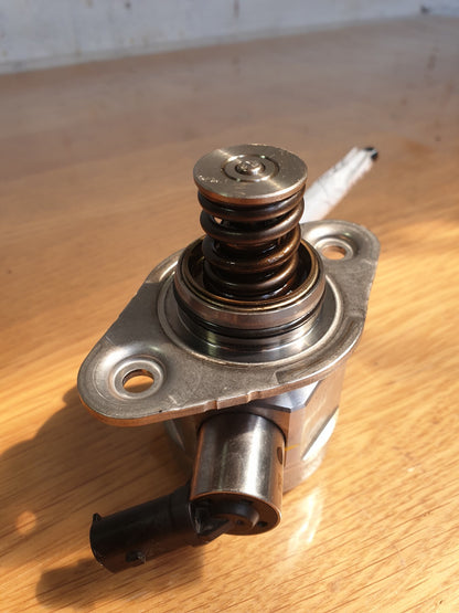 ebay-src:https://i.ebayimg.com/00/s/mtywmfgxmjaw/z/knmaaosw9qfmu2qt/$_57.jpg