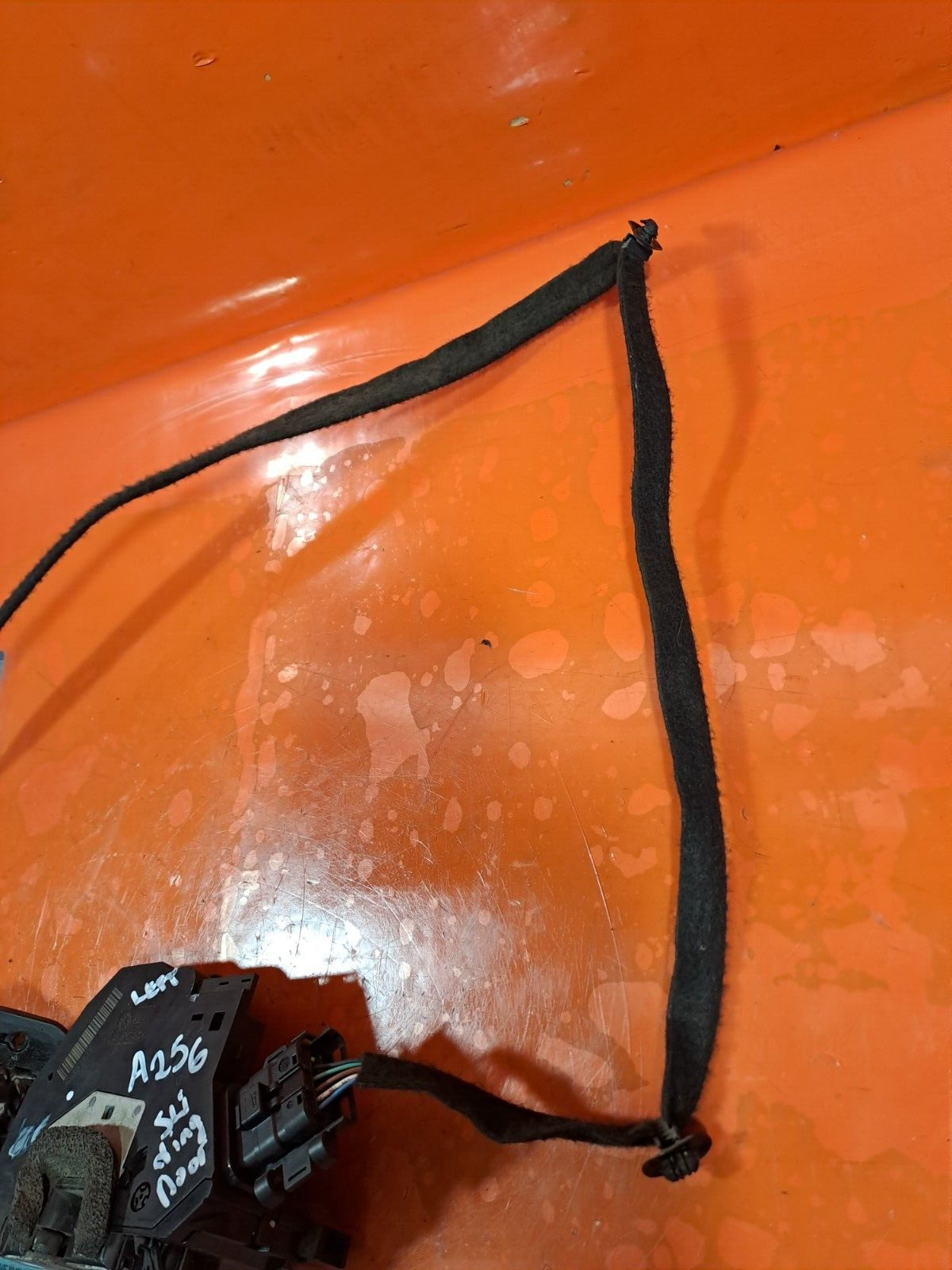 ✅2016 RENAULT TRAFIC MK3 Sl27 1.6D LEFT SLIDING DOOR LOCK LATCH 825037886R A256 - Image 2