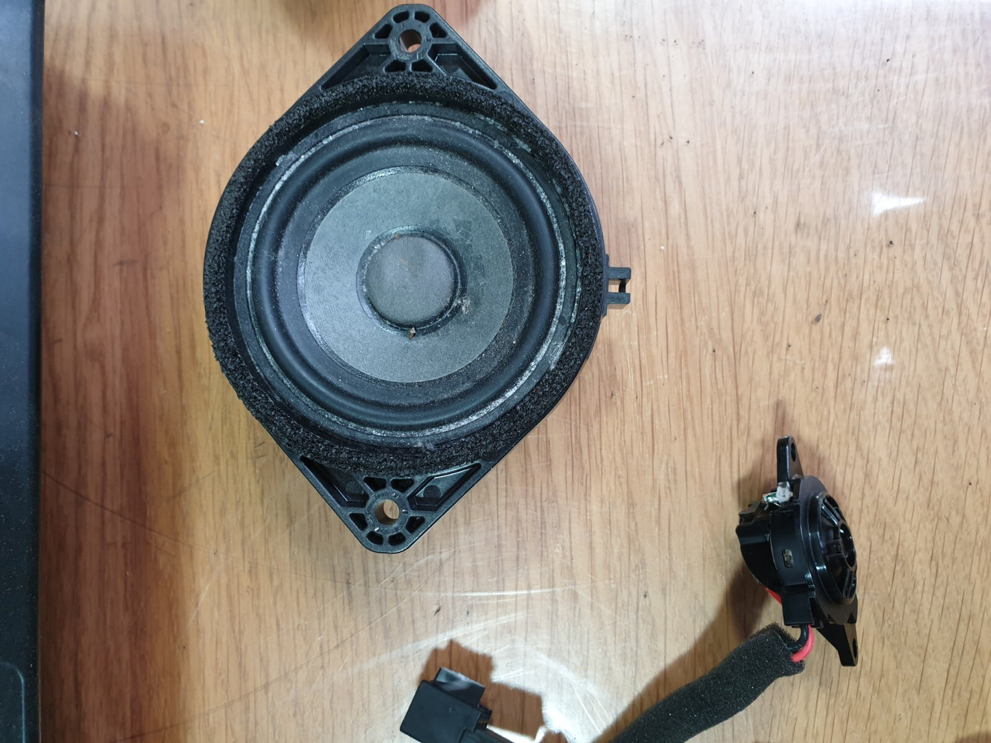ebay-src:https://i.ebayimg.com/00/s/mtiwmfgxnjaw/z/7q0aaosw8yxm5kwi/$_57.jpg