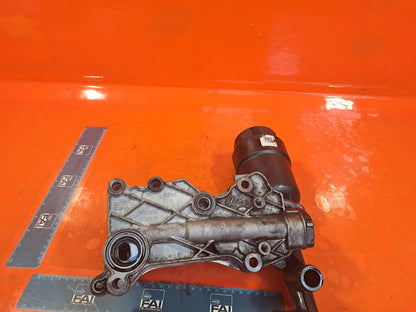 ✅2013 Mercedes E Class W212 2.1D Oil Filter Housing & Cooler A6511800665 A141 - Image 9