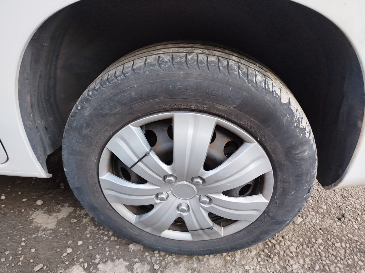 Vauxhall Combo MK4 1.5 Diesel 2020 Alloy Wheel with Tyre 205/60 R16 A414 - Image 1