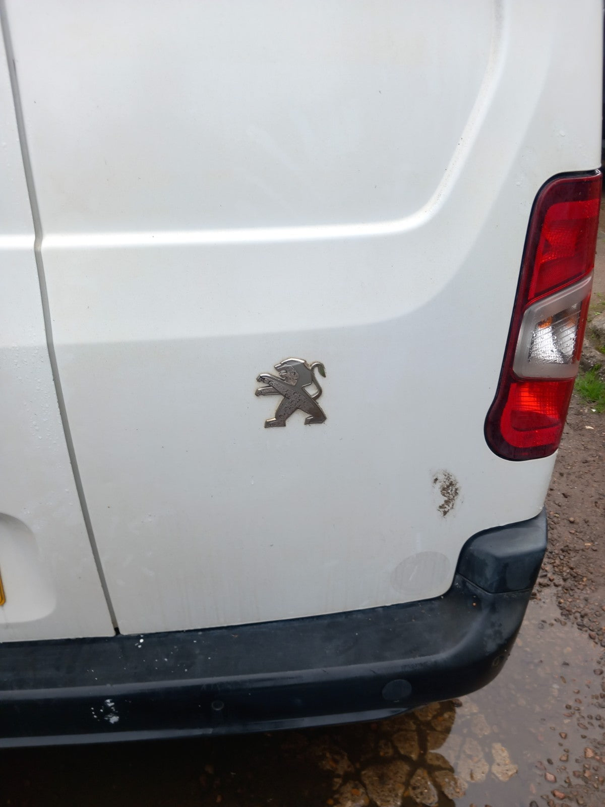 2022 Peugeot Partner K9 Rear Right Driver Side Door White Warranty A419 - Image 3