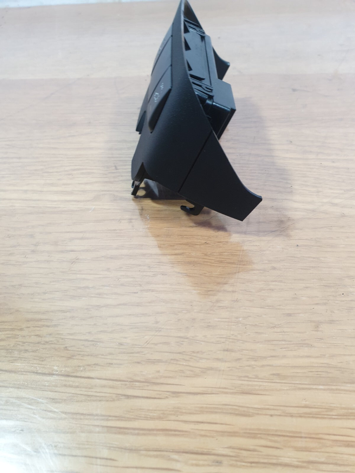 MERCEDES B CLASS W246 1.8 DIESEL 2012 ALARM TOW TOWING CONTROL SWITCH A211 - Image 8