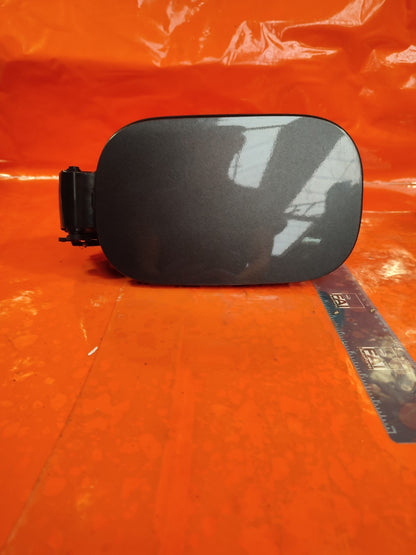 ✅FORD KUGA St-LINE 1.5 PETROL 2024 FUEL FILLER FLAP GREY LV4BS27936AC Warranty - Image 2