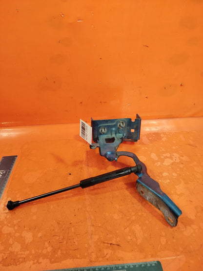 ✅2015 RENAULT TRAFIC MK3 SL27 FRONT LEFT BONNET HINGE & STRUT 654706643R A250 - Image 8