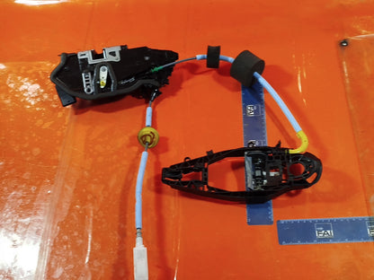 ✅BMW G20 330E XDRIVE M SPORT 2.0 PETROL 2023 FRONT RIGHT DOOR LOCK MECHANISM - Image 2