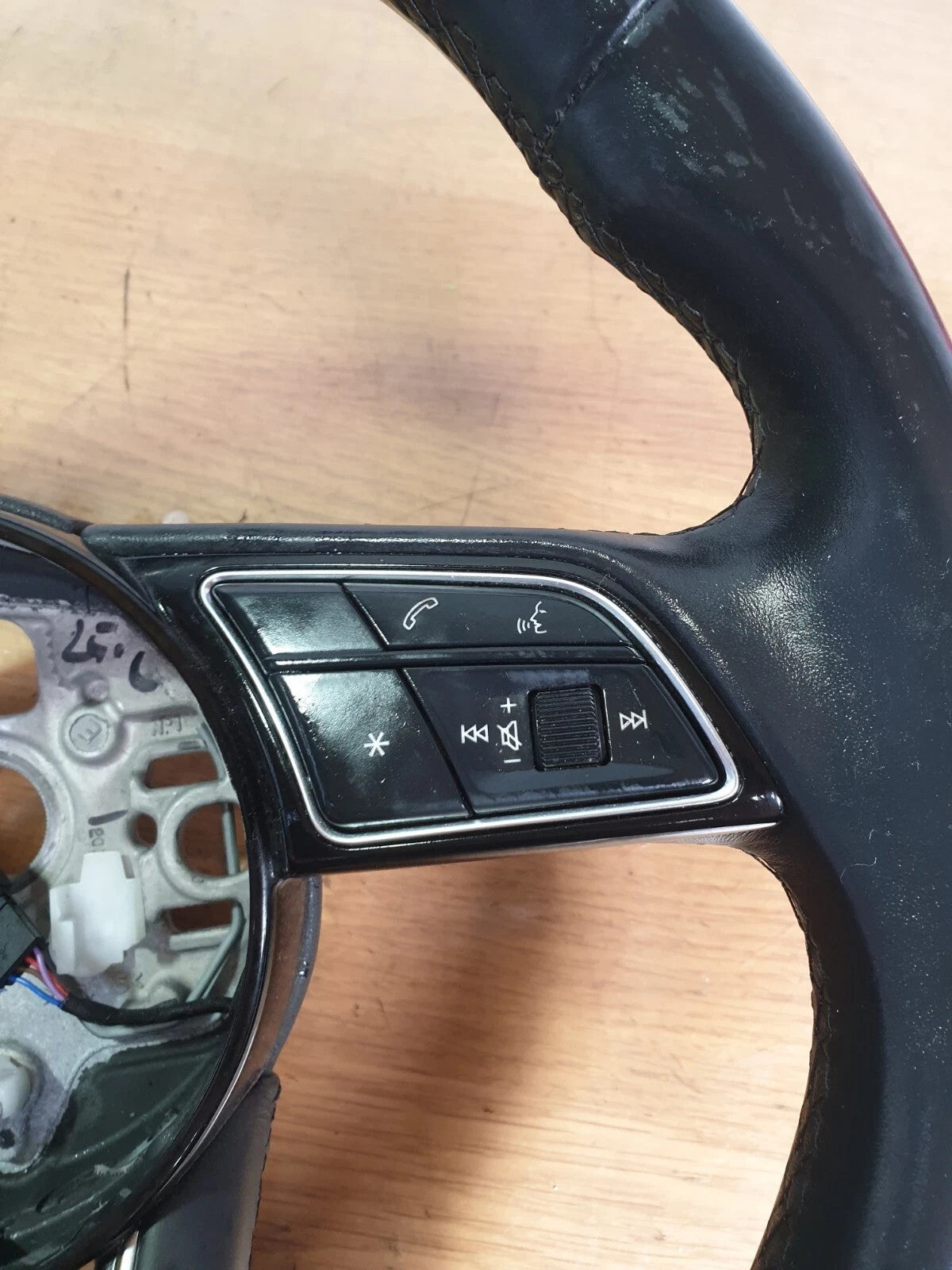 ebay-src:https://i.ebayimg.com/00/s/mtywmfgxmjaw/z/joaaaeswqvlqjoaj/$_57.jpg