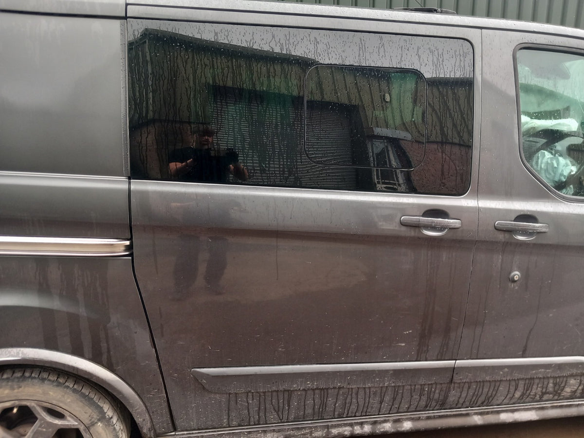 Ford Transit Custom 2.0 Diesel 2016 Right Side Sliding Door Bare Grey A409 - Image 1