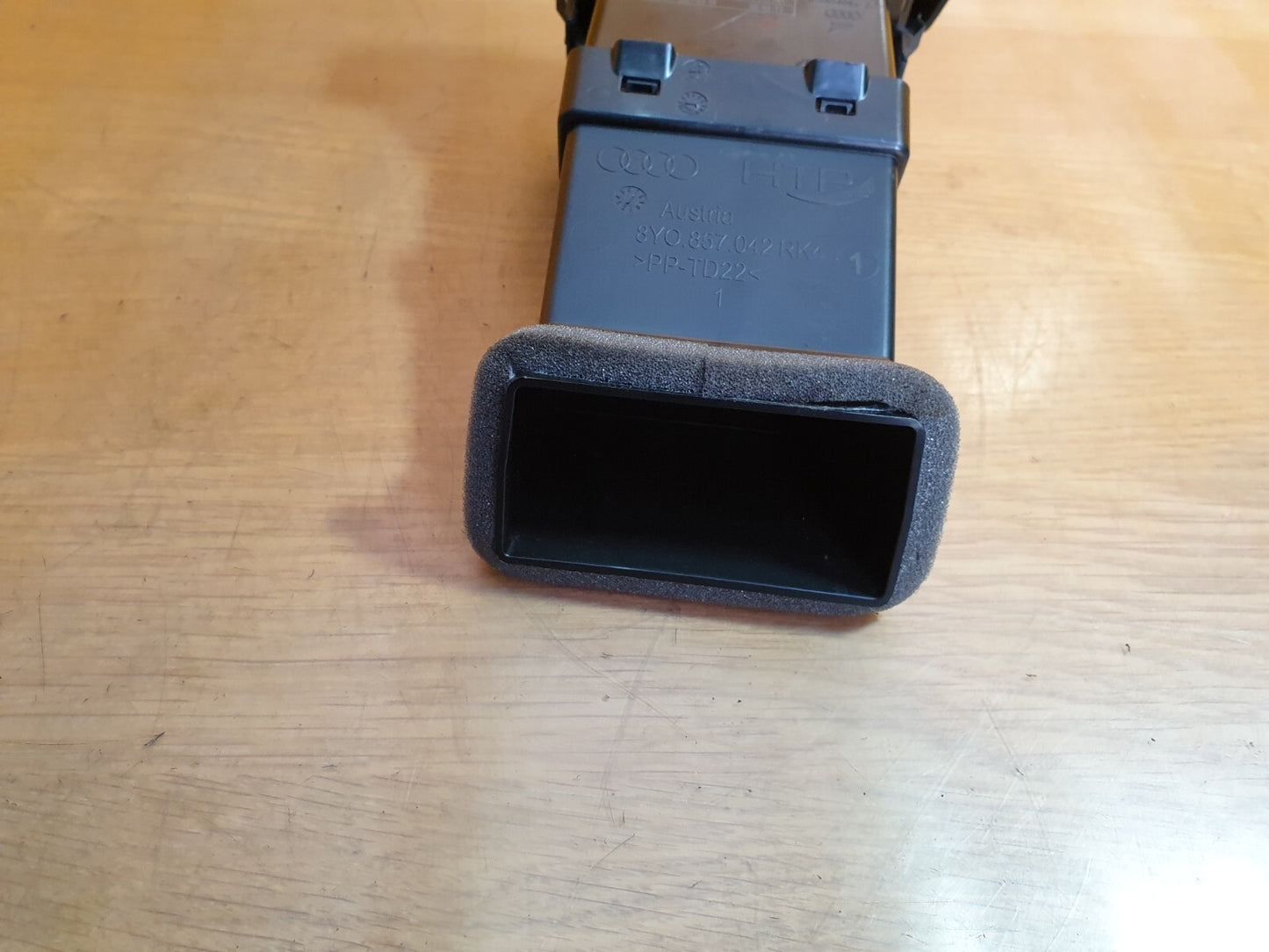 ✅Audi A3 8Y S Line 2021 Rear Center Console Air Vent 8Y0857042 + Warranty A149 - Image 9
