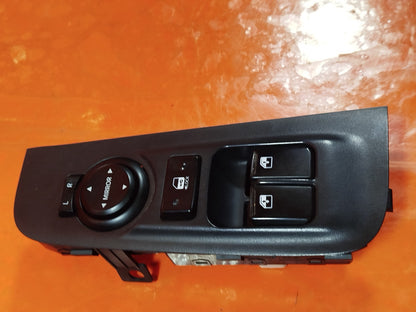✅2010 HYUNDAI I800 WINDOW SWITCH FRONT RIGHT + WARRANTY A325 - Image 3