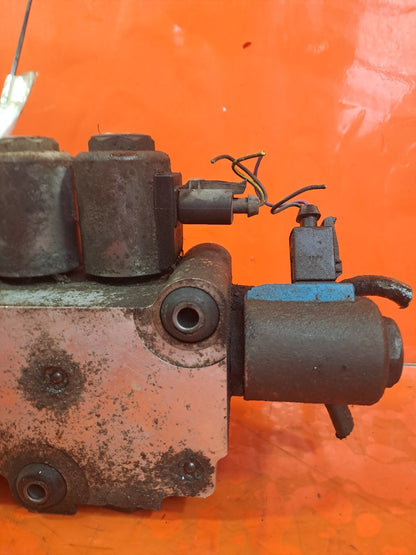 ✅LAND ROVER RANGE ROVER L320 2.7 DIESEL 2007 AIR SUSPENSION VALVE RVH500090 A284 - Image 11