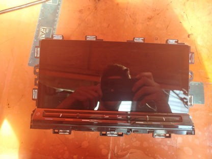 ✅VW GOLF GTE MK8 1.4 PETROL 2023 SAT NAV MULTIMEDIA DISPLAY SCREEN 5H0919605B - Image 1