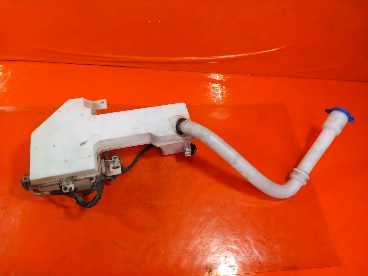 Ford Transit Custom 2.0 Diesel 2023 Windscreen Washer Bottle Tank Warranty A404 - Image 2