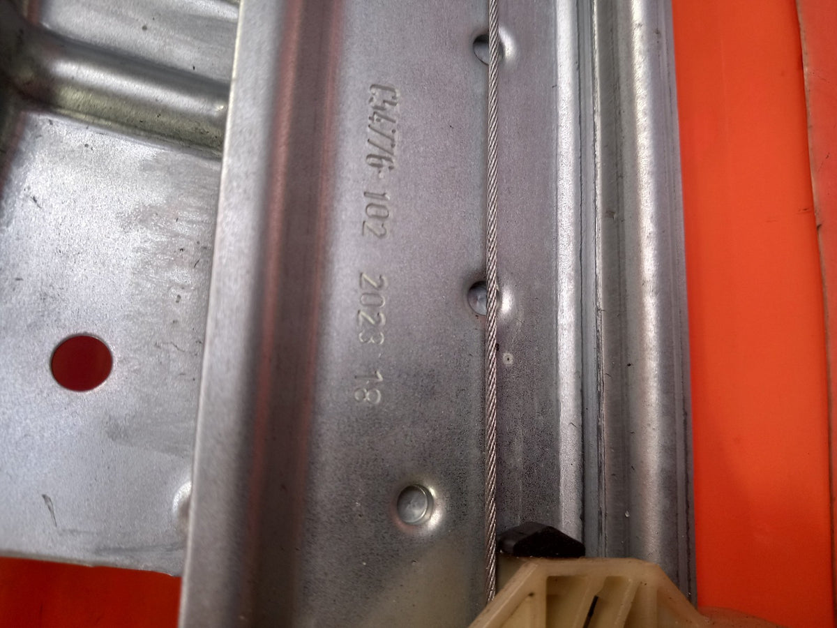ebay-src:https://i.ebayimg.com/00/s/mtiwmfgxnjaw/z/buuaaeswmcbqesfi/$_57.jpg