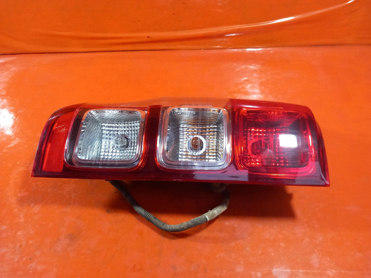 2021 Ford Ranger Wildtrak Rear Left Tail Light GB3B-13405 Warranty A418 - Image 3