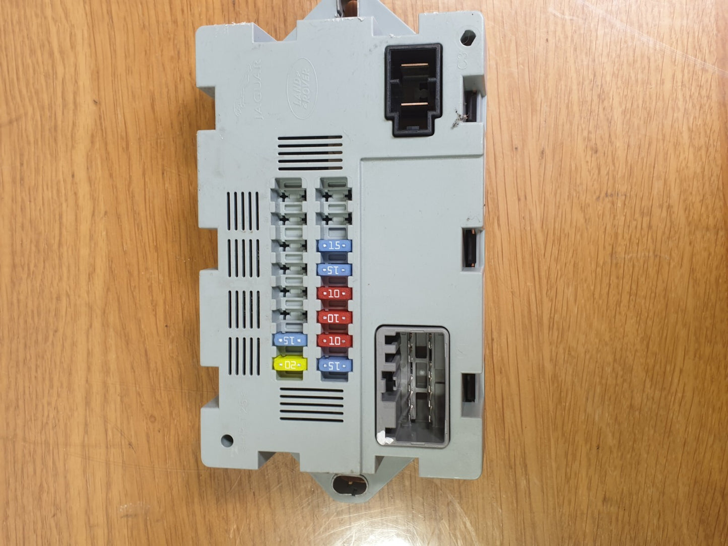 ✅JAGUAR F-PACE X761 3.0 PETROL 2017 FUSE BOX CPLA14Q073AA Warranty A196 - Image 6