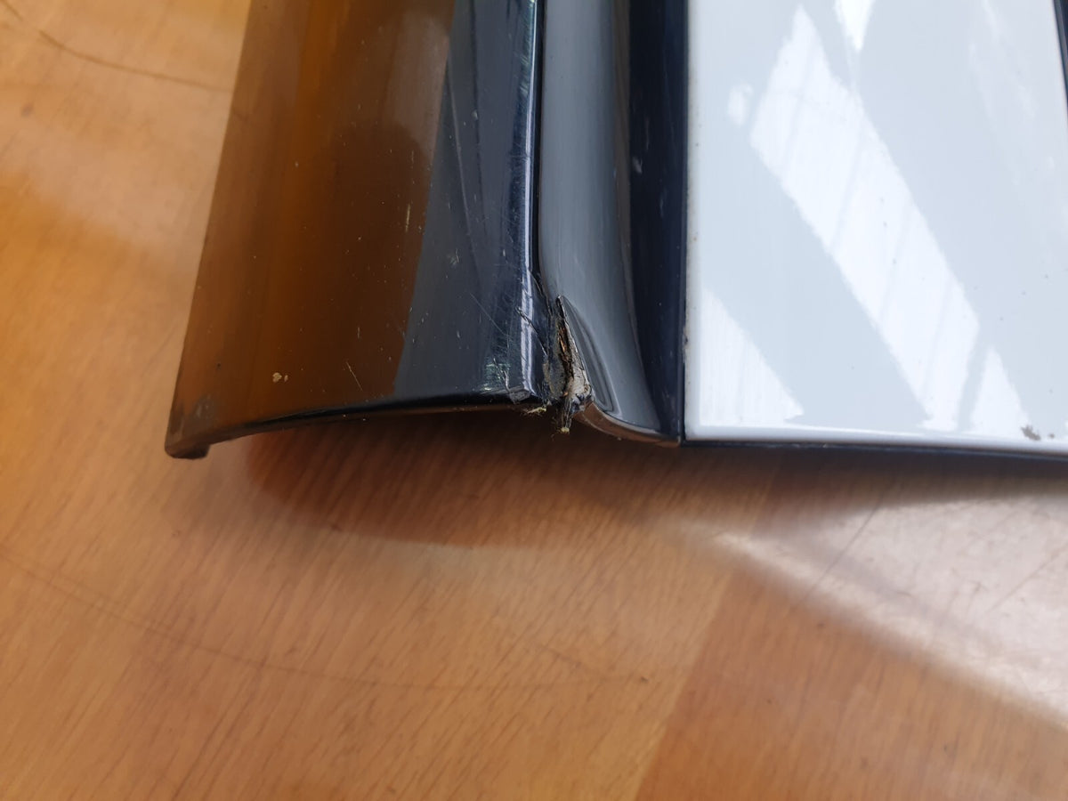 2022 Range Rover Evoque L551 Front Left Door Molding K8D2-21065-C Warranty A169 - Image 3